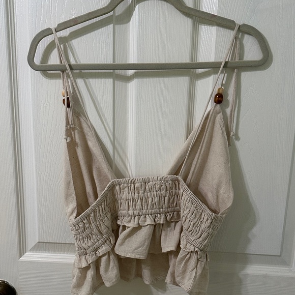 Sim & Sam Linen Blend Ruffled Top - Picture 5 of 5